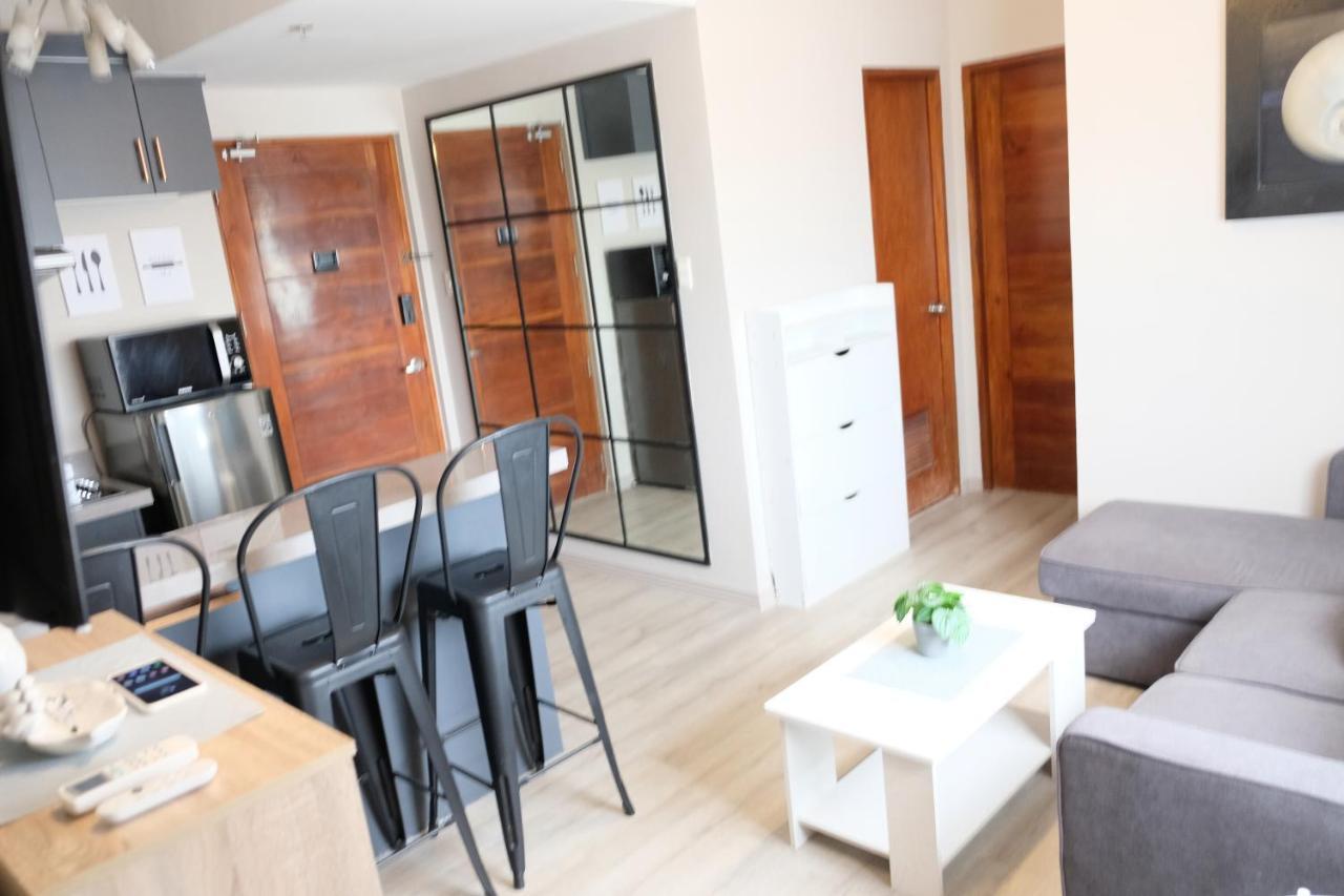 2-Bedroom Boutique City Condo - Newly Renovated! Cebu Dış mekan fotoğraf