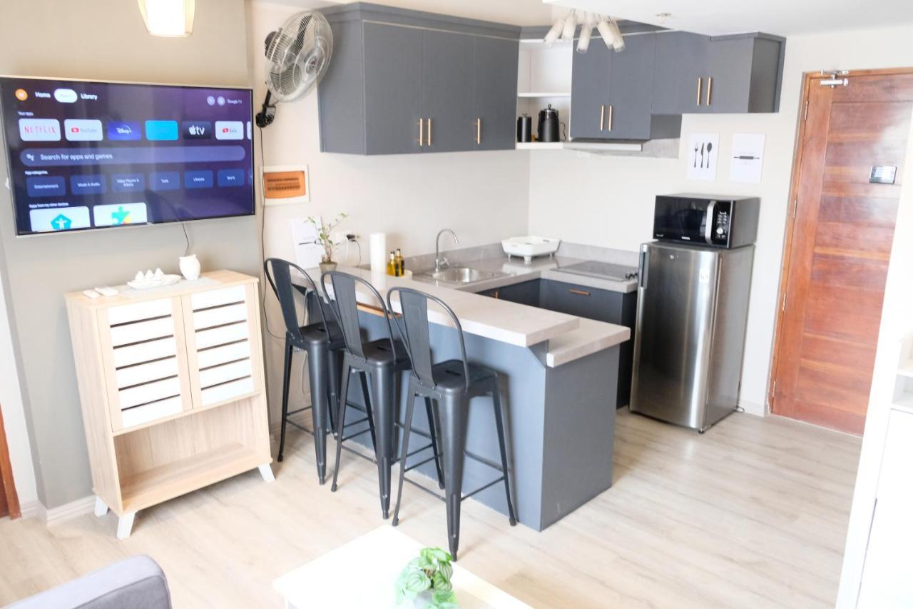 2-Bedroom Boutique City Condo - Newly Renovated! Cebu Dış mekan fotoğraf