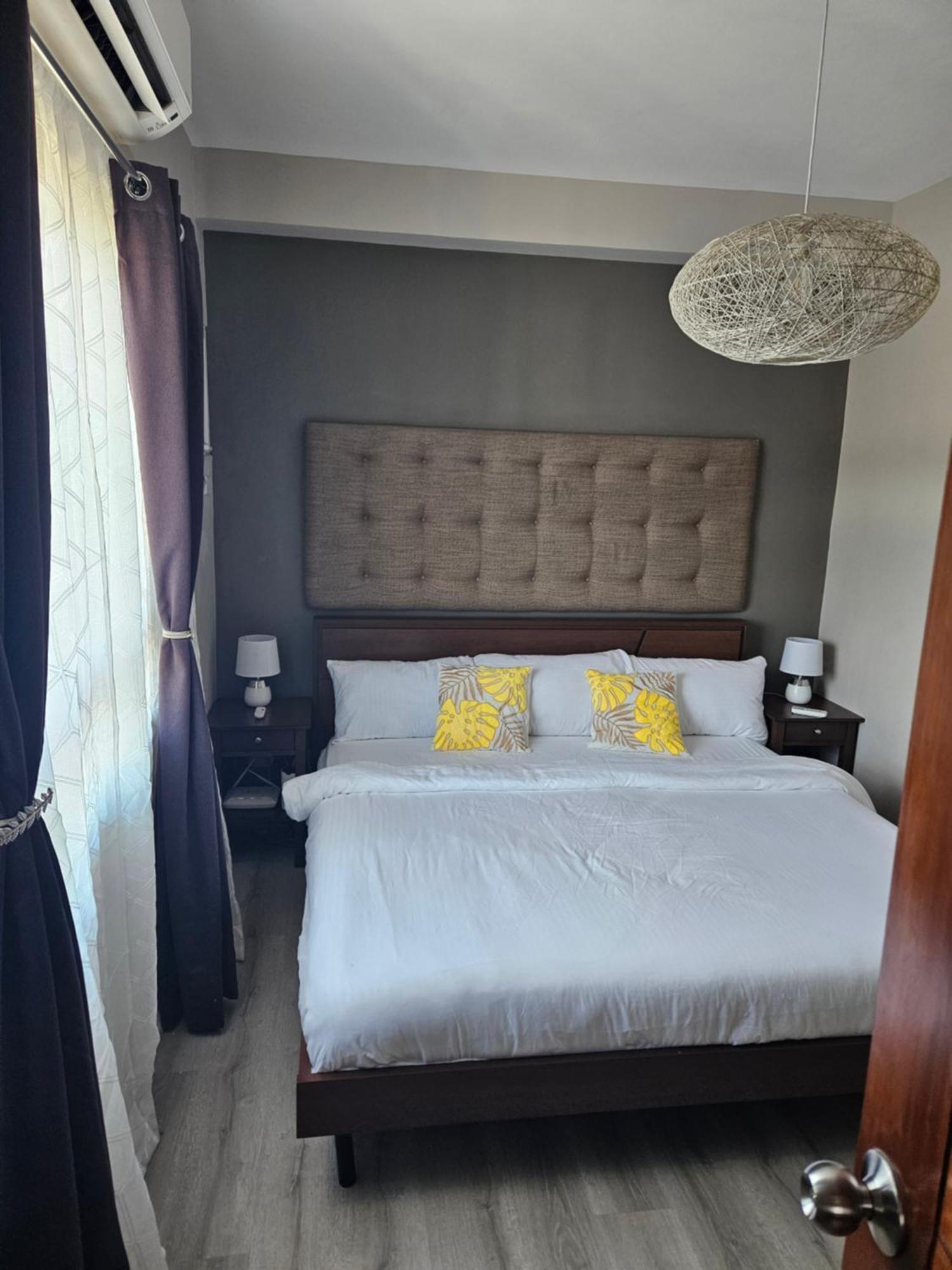2-Bedroom Boutique City Condo - Newly Renovated! Cebu Dış mekan fotoğraf
