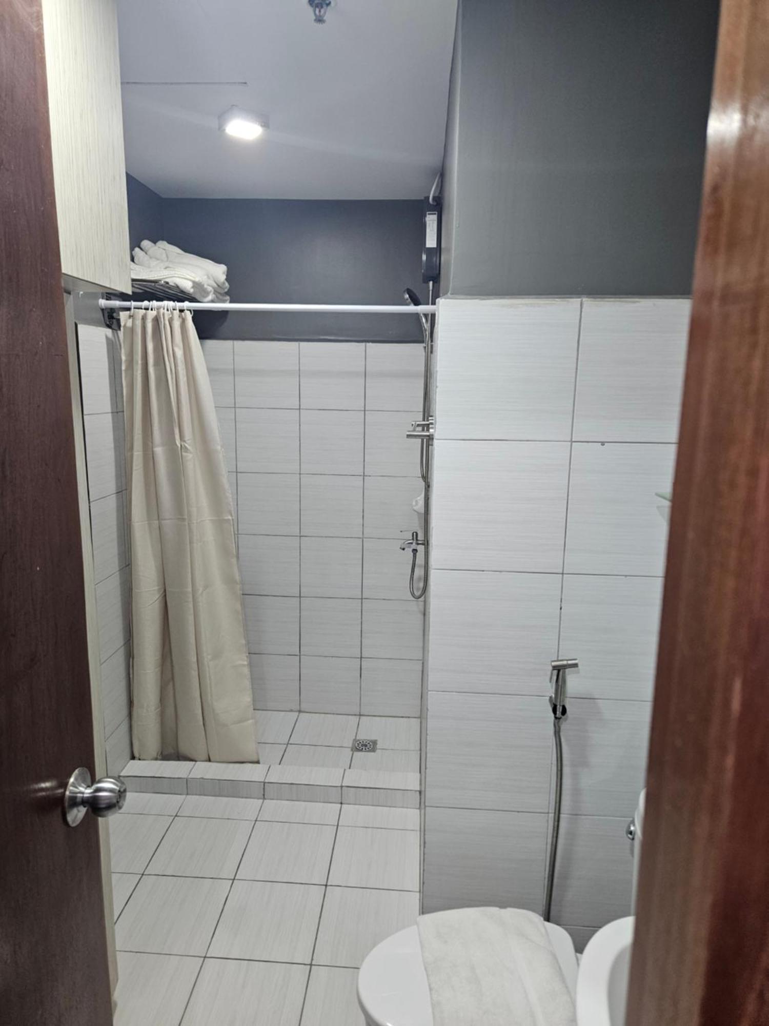 2-Bedroom Boutique City Condo - Newly Renovated! Cebu Dış mekan fotoğraf